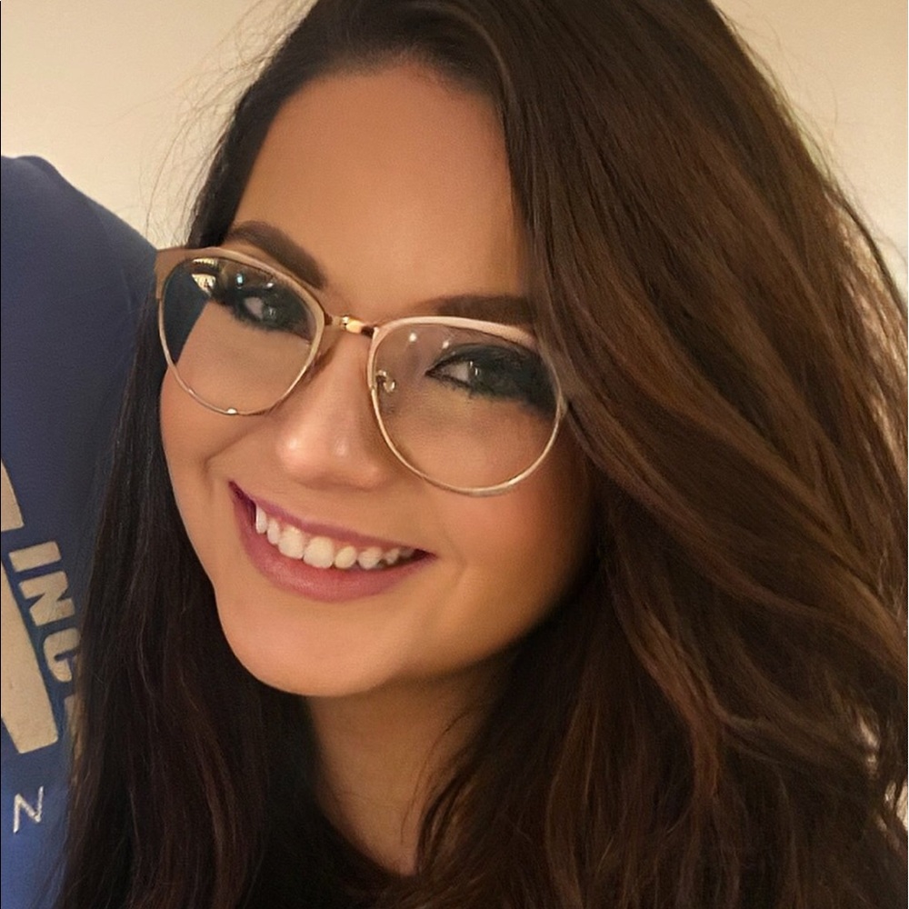 Meet your Posher, Vanessa